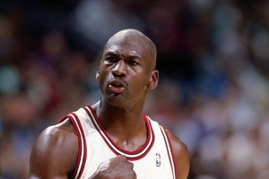 乔丹：退役就为远离篮球带给我的光环 这对我是巨大负担 我累了 焦点图